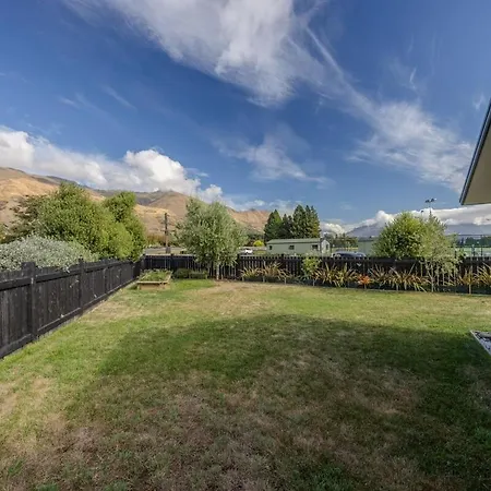 208 Alpine Escape Villa